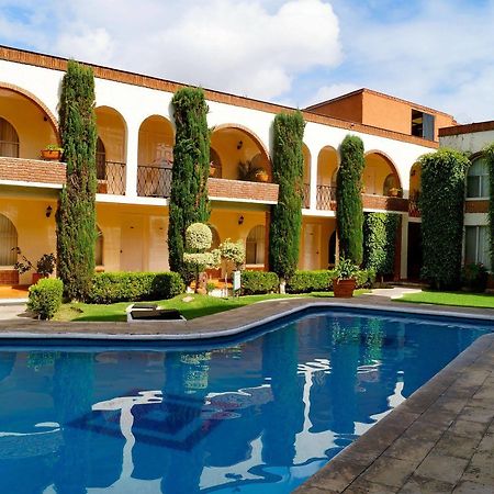 Hotel & Suites Villa Del Sol モレリア エクステリア 写真