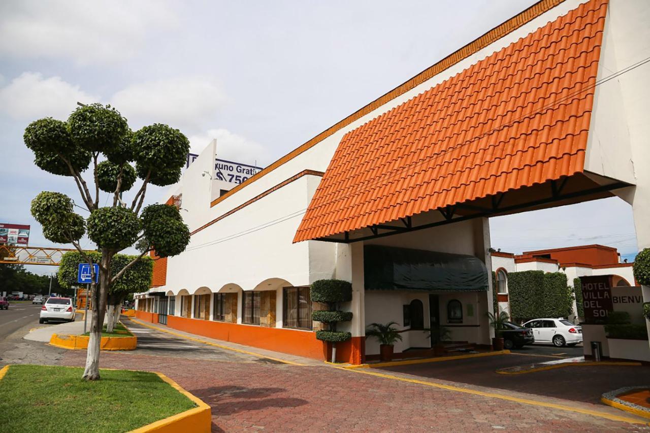 Hotel & Suites Villa Del Sol モレリア エクステリア 写真