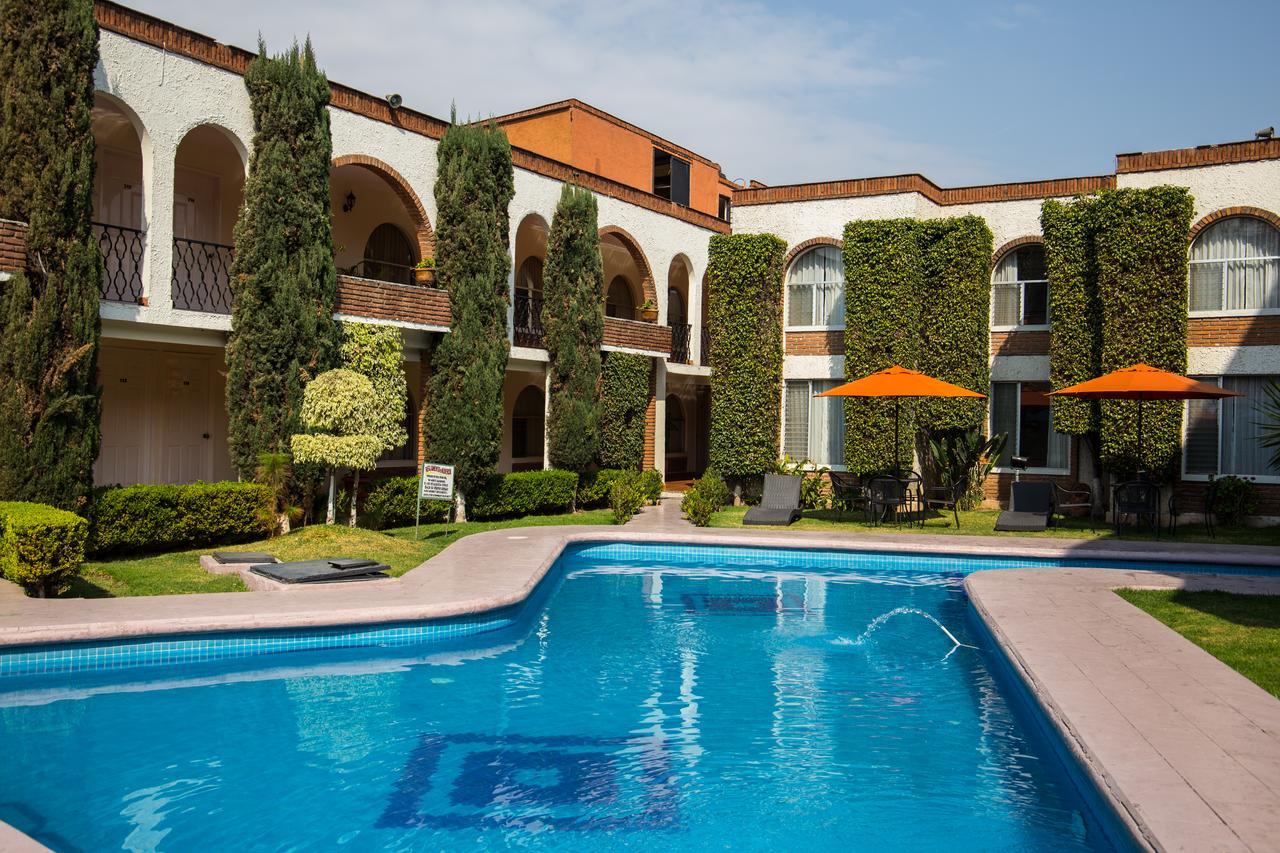 Hotel & Suites Villa Del Sol モレリア エクステリア 写真